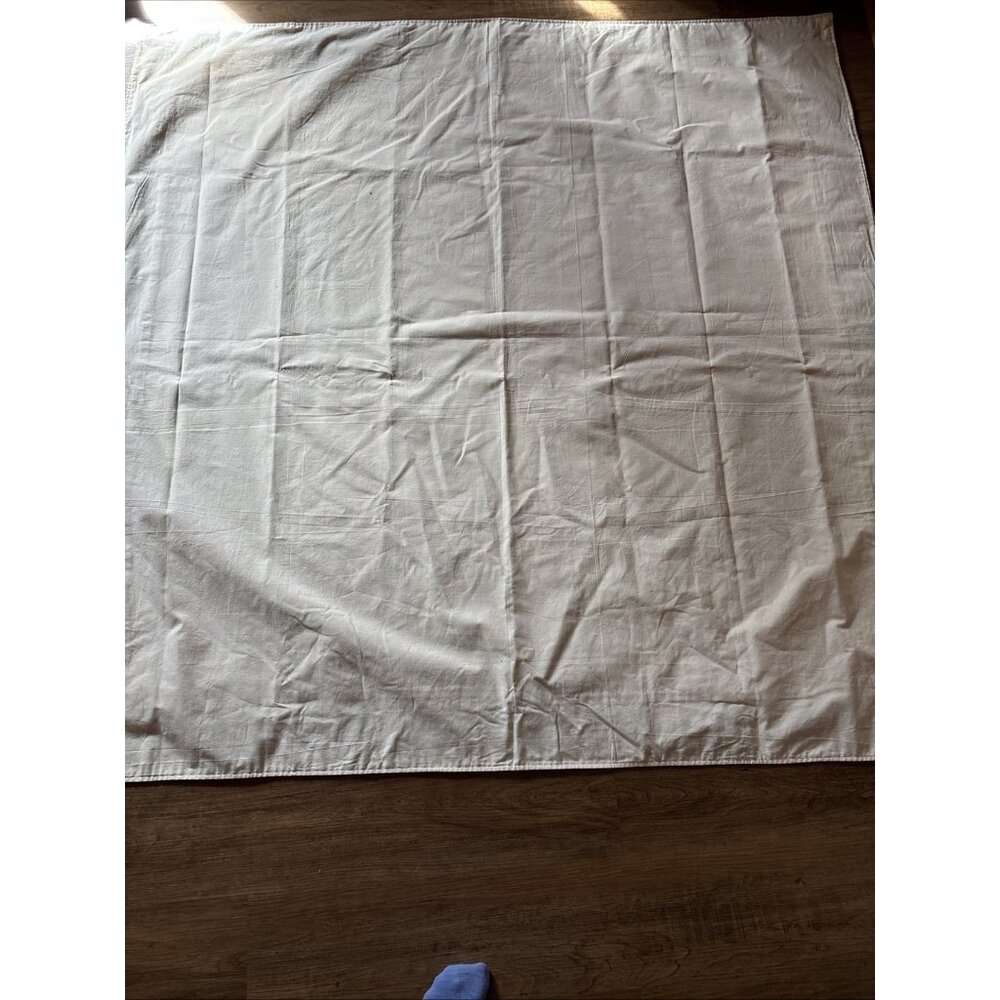 French Inspired Linen Table Cloth Or Hanging Heavy Material Size 61 X 61 - Picture 8 of 9